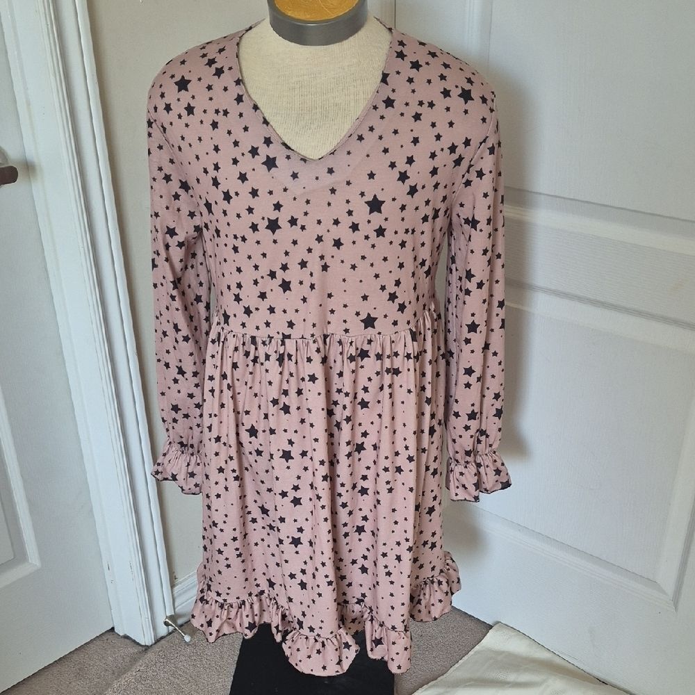 Elegant Starry Pink Midi Dress - Picture 3 of 16